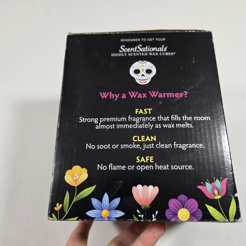 ScentSationals Rosa Skull Wax Warmer - Black and White Full Size Fragrance Melts - Picture 3 of 5
